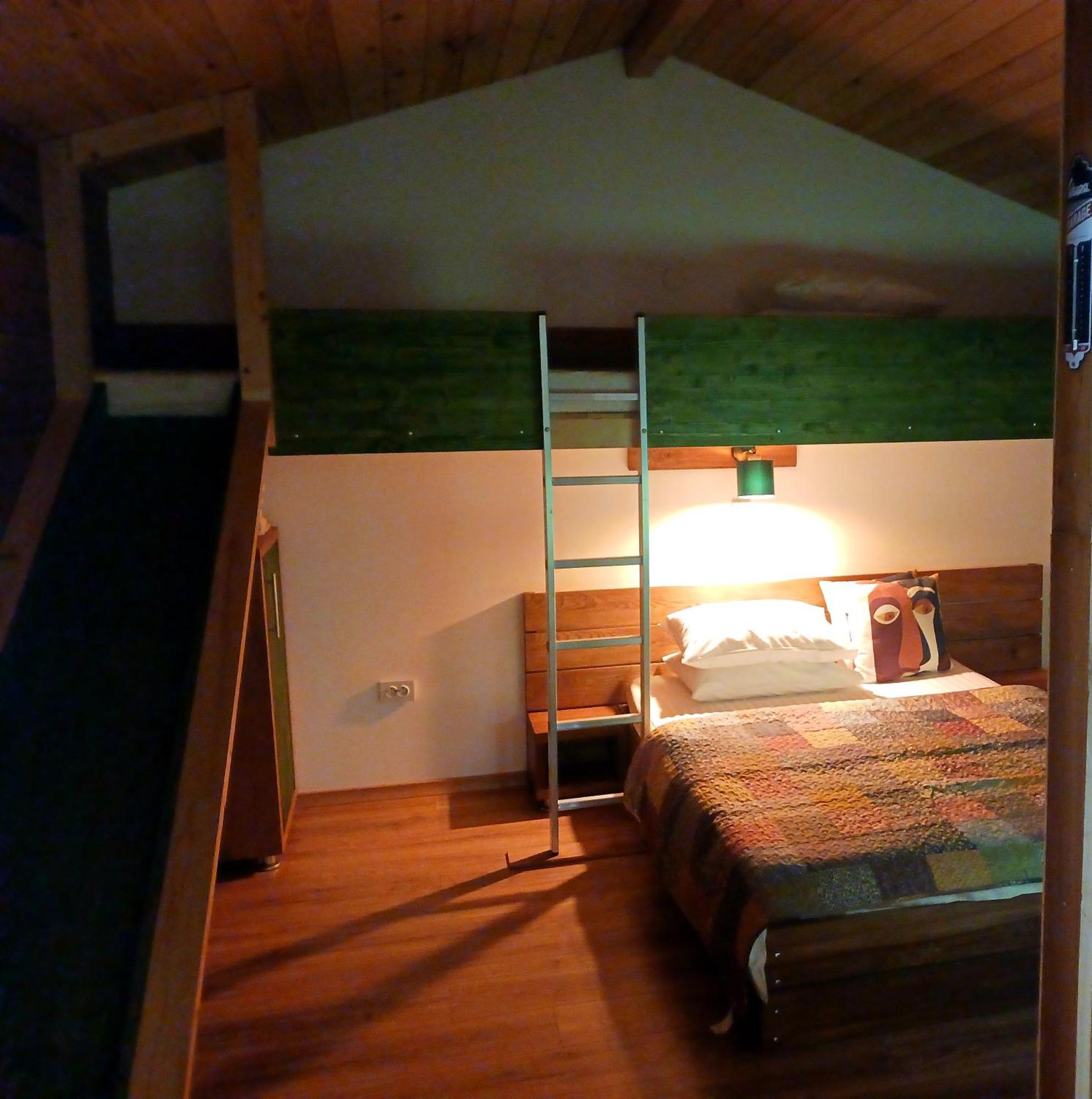 La Livada Villa Valea Danului ภายนอก รูปภาพ